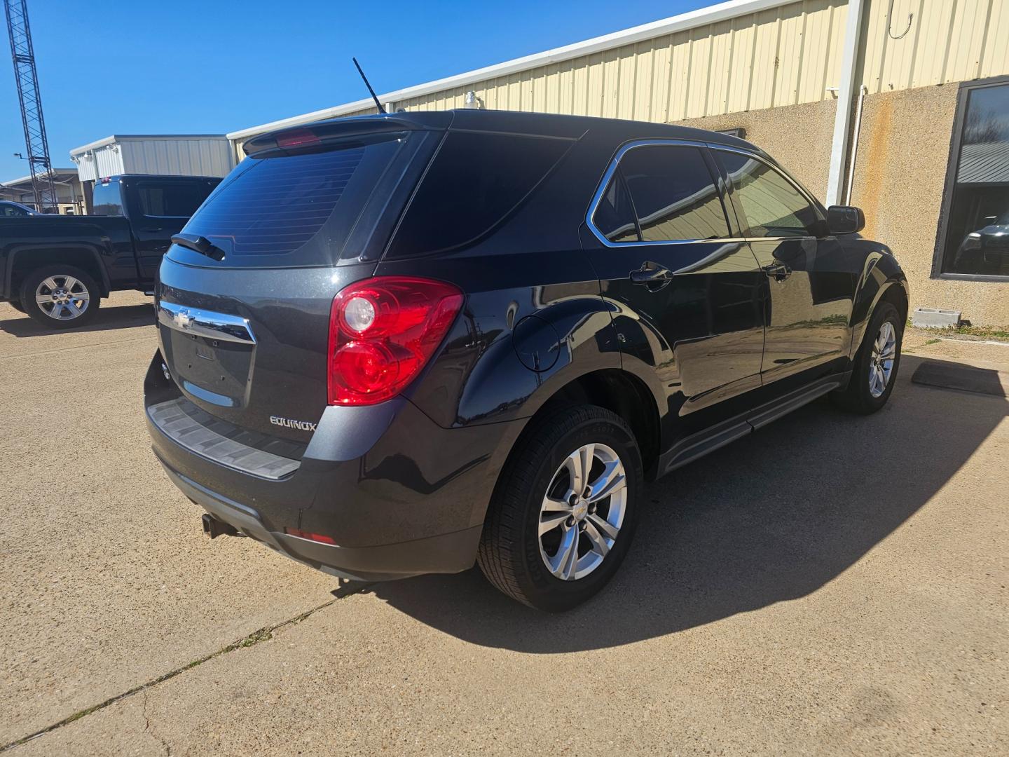 2014 BLACK Chevrolet Equinox LS 2WD (2GNALAEK3E6) with an 2.4L L4 DOHC 16V FFV engine, 6-Speed Automatic transmission, located at 533 S Seven Points BLVD, Seven Points, TX, 75143, (430) 255-4030, 32.313999, -96.209351 - Photo#2